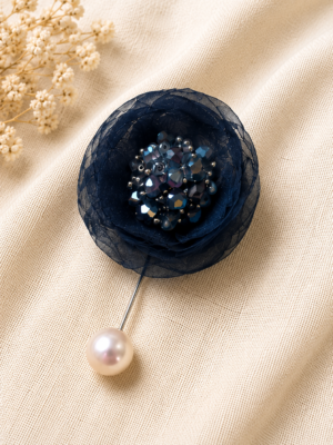 Dreamy Blue - Brooch with Pearl and Beads Dreamy Blue - Brooch with Pearl and Beads
