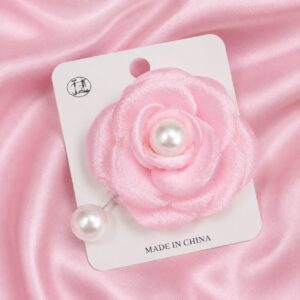 Blush colored brooch with pearl can be used for hijabs and for sarees